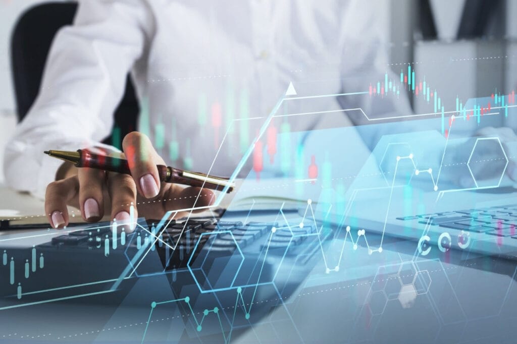 A man manipulitang a 3D graph of Inside bar graph and graphics.